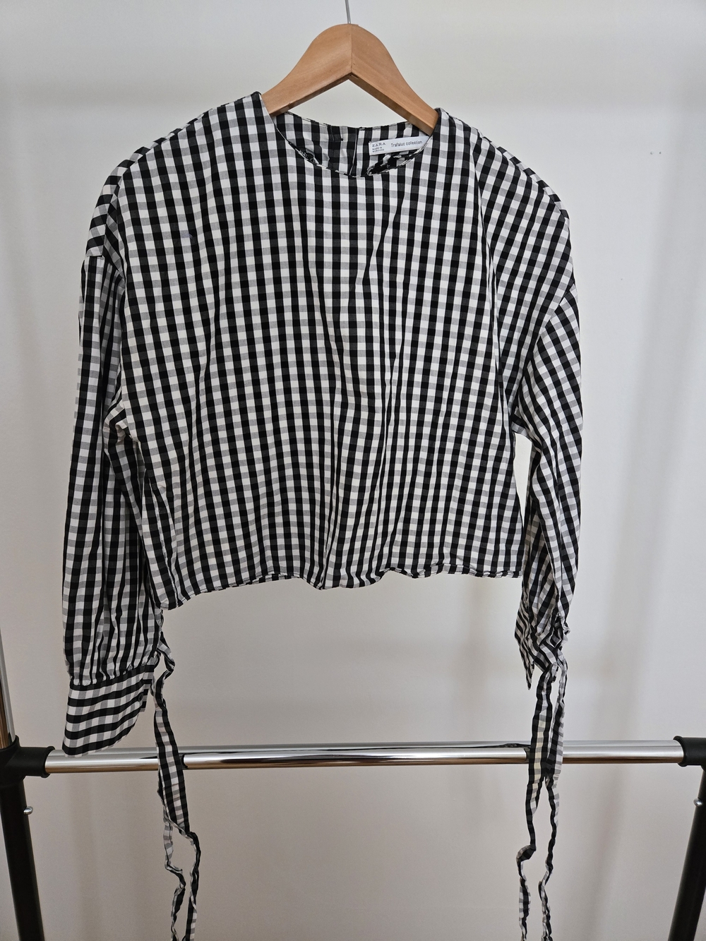 Zara Checked Tie-Sleeve Cropped Shirt - Black & White